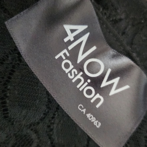 Little Black 🖤 Party Lace Dress with sparkles ✨ - Picture 4 of 8